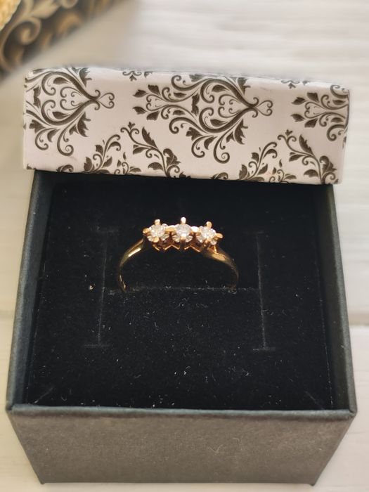 Inel Trilogy,din aur 18k cu diamante de 0,12ct