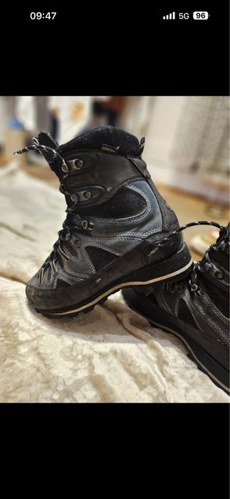 Bocanci Mammut iarna semiautomati