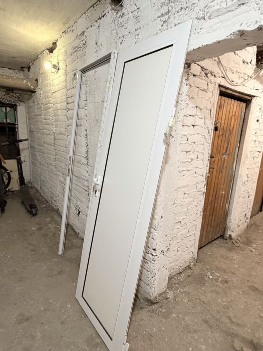 Алуминиева врата за баня