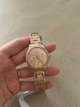 Fossil dama auriu nou