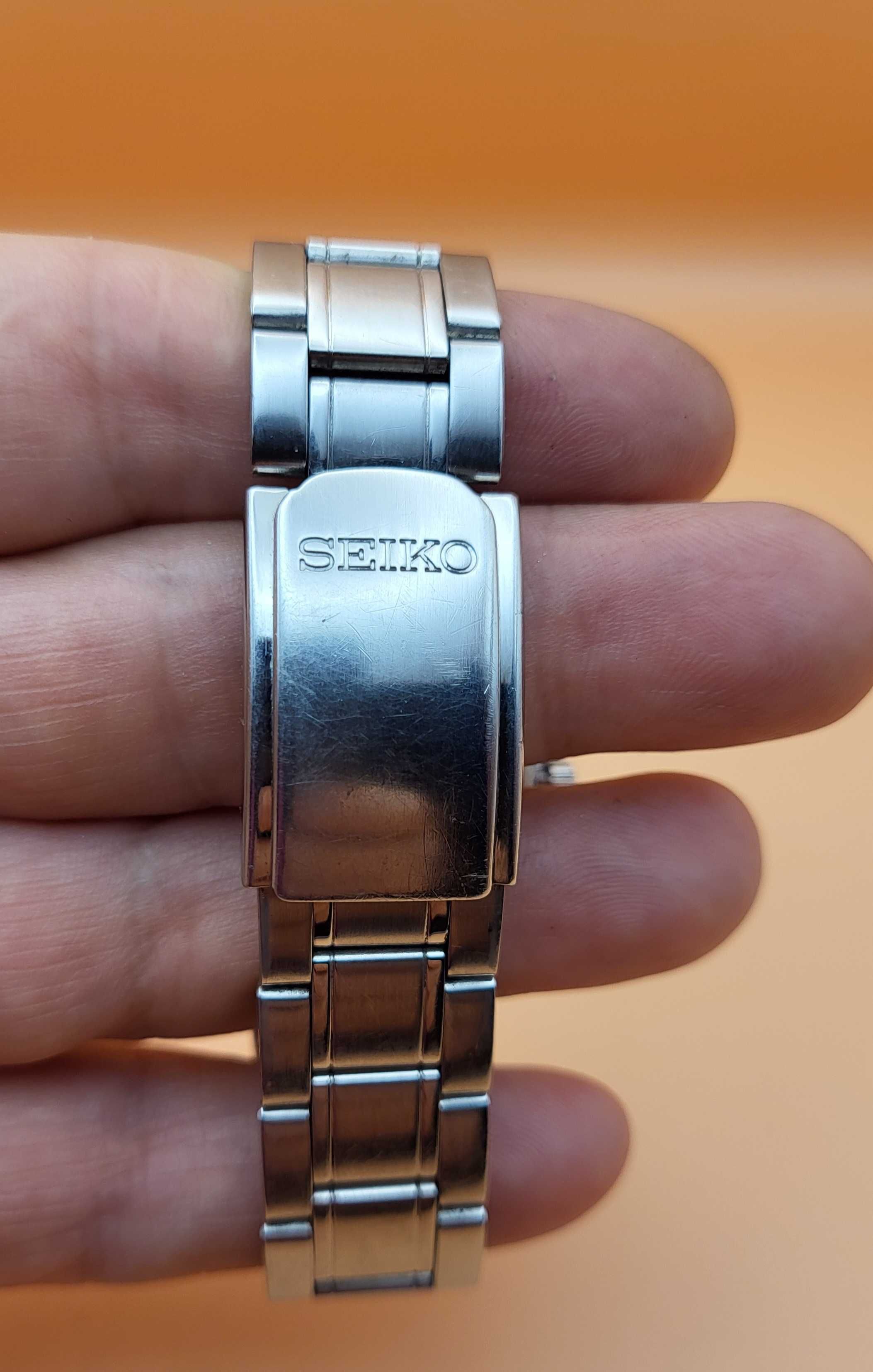 SEIKO V743-8B50 Ceas Quartz Sapphire Crystal 100M