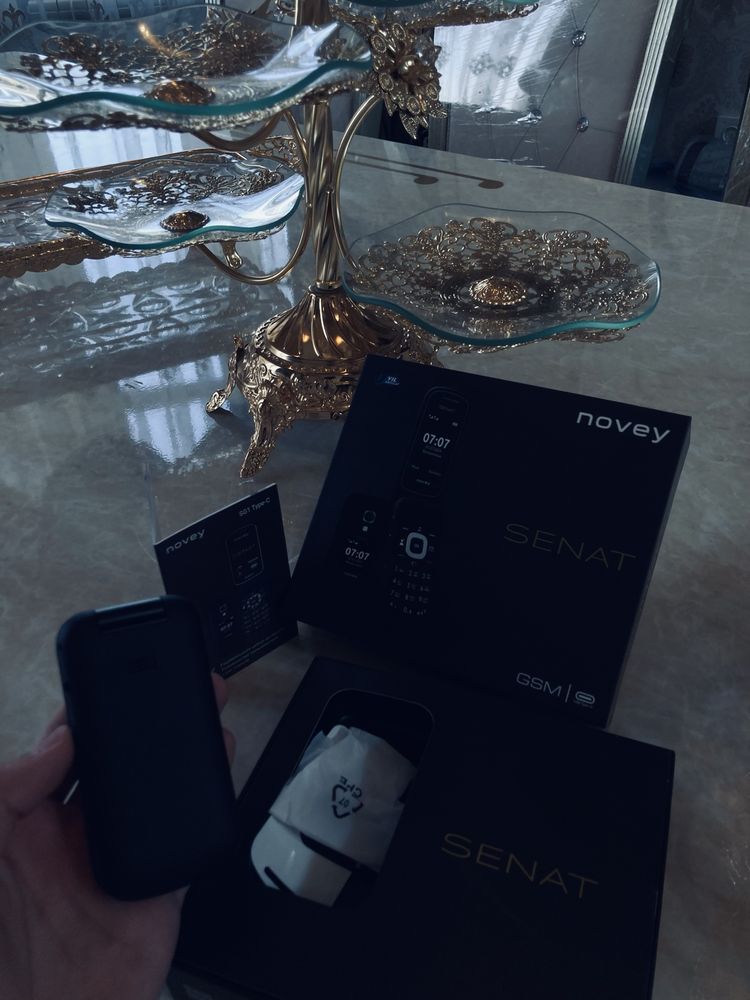 Novey senat GSM tel
