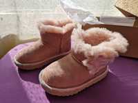 Оригинални детски обувки UGG T Mini Bailey Button II Star 1107969T Pcr