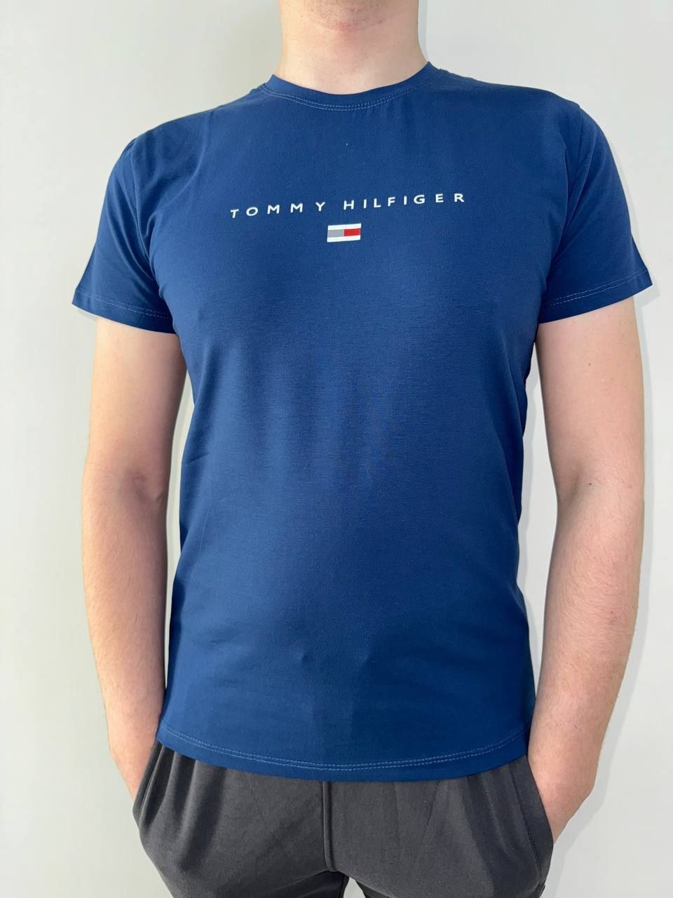 Новая футболка Tommy Hilfiger унисекс