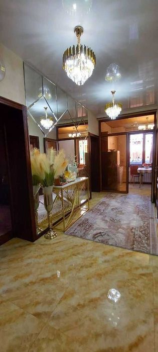 Продаётся Шикарная кв-ра на Новзе 2/3/5