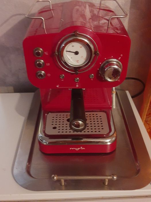 Vând aparat de cafea mirya