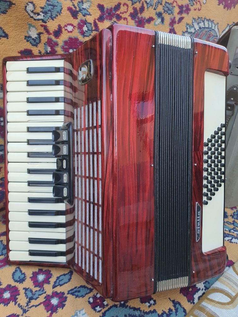 Acordeon Weltmeister Stella