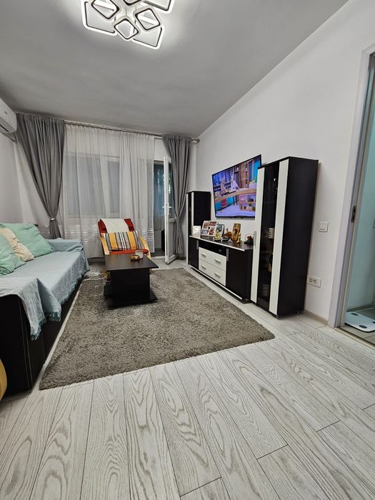Inchiriere 2 camere decomandat Muncii parter cu balcon