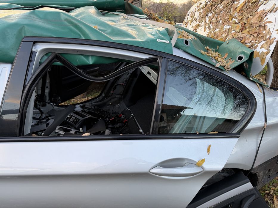 Pachet shadow line negru lucios M trimuri geamuri exterior BMW F10