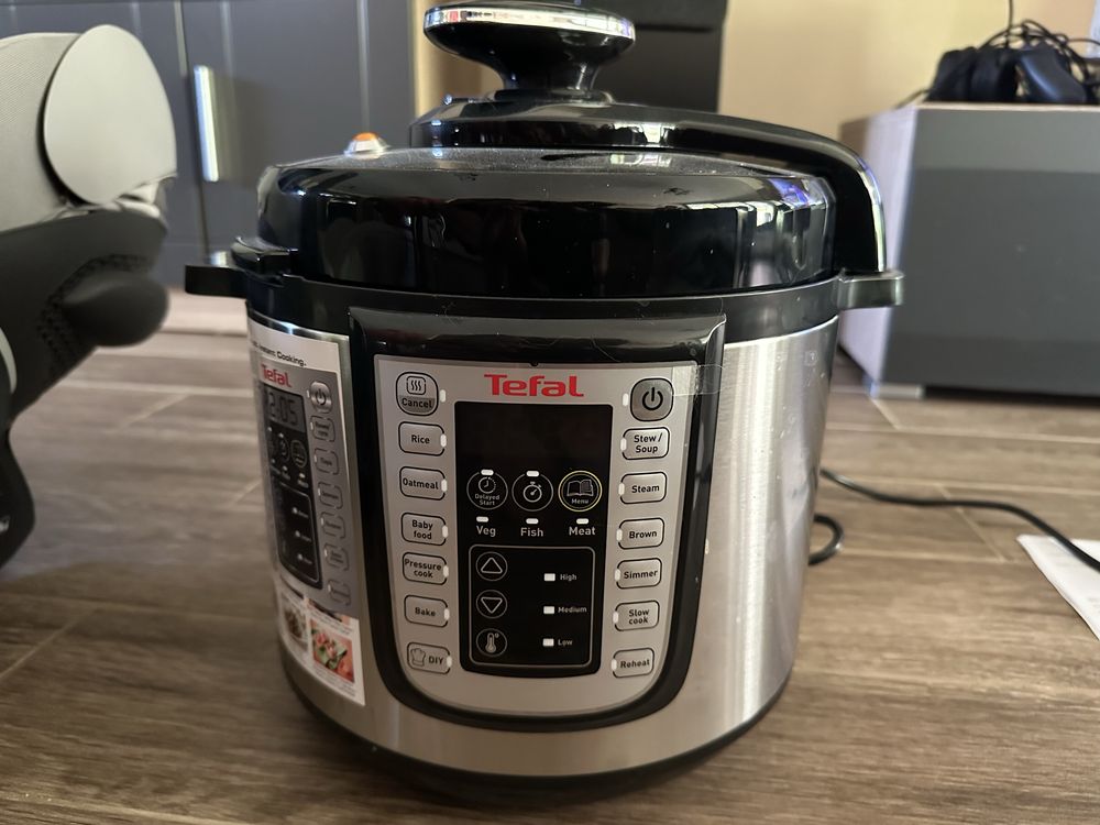 Мултикукър Tefal cy505e