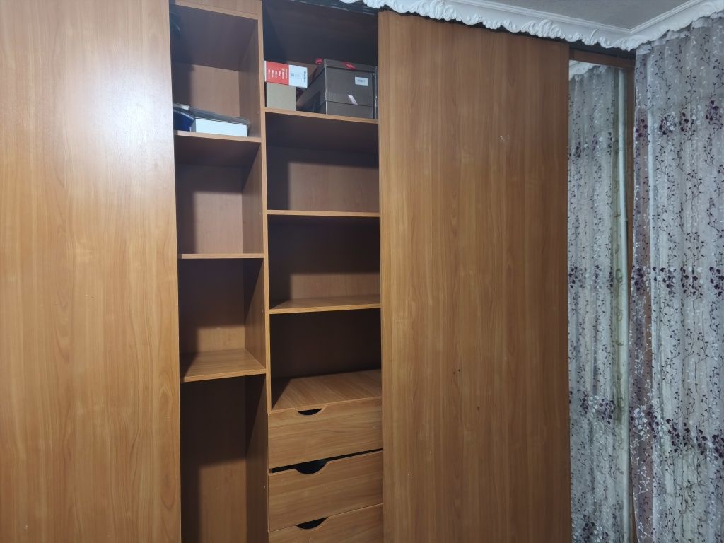 Шифонер купе раздвижными