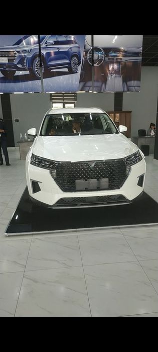 Продается автомобиль мягкий гибридNISSAN VENUCIA STAR 2023.