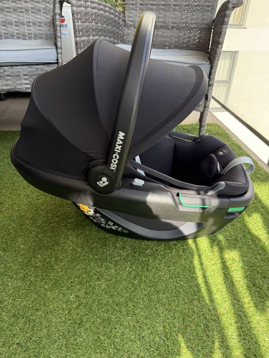 Scoică auto Maxi Cosi Coral 360