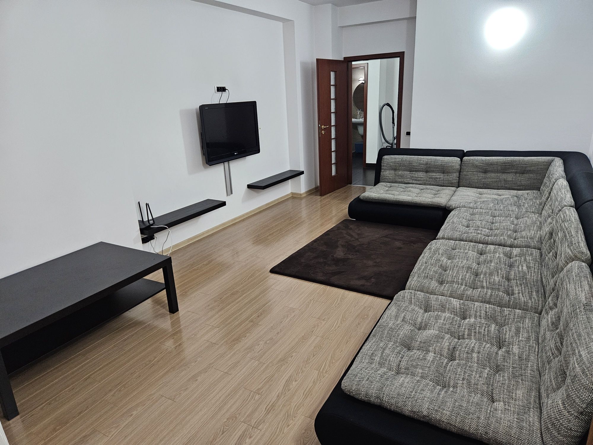 Inchiriere Apartament cu 3 camere si 2 bai, Prelungirea Ghencea 45