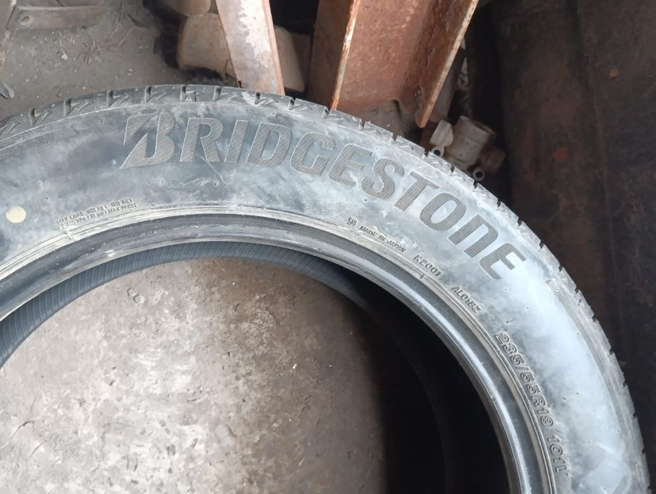 Продам летние шины диаметр 19