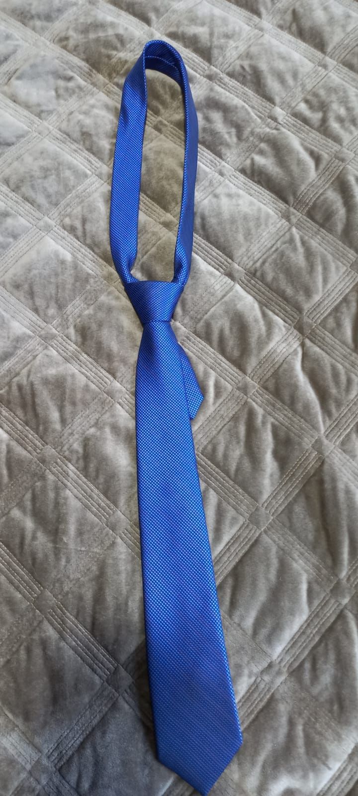 Продам костюм тройка