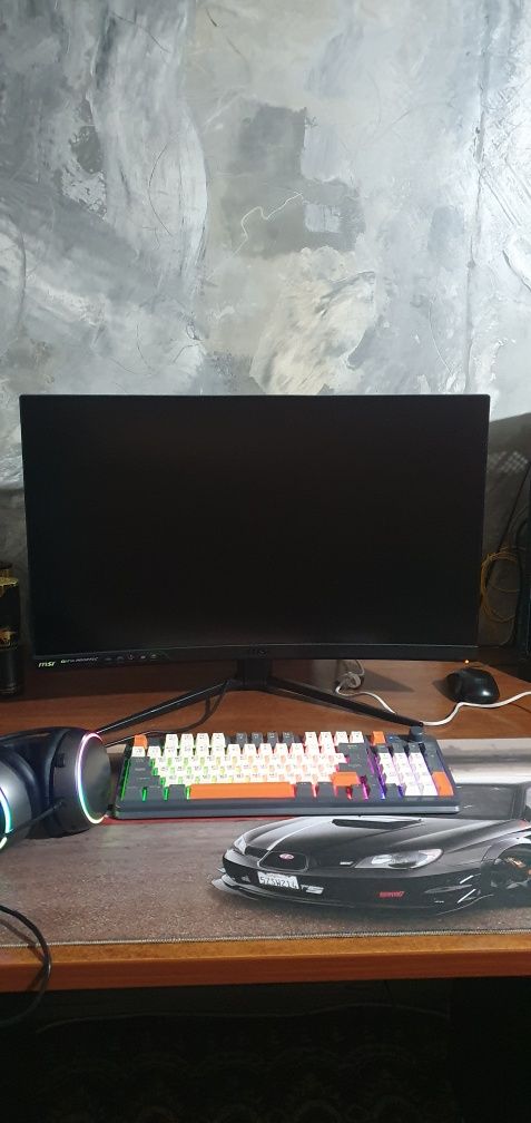 Igrovoy kompyuter i7 / Z370 / 256/16gb
