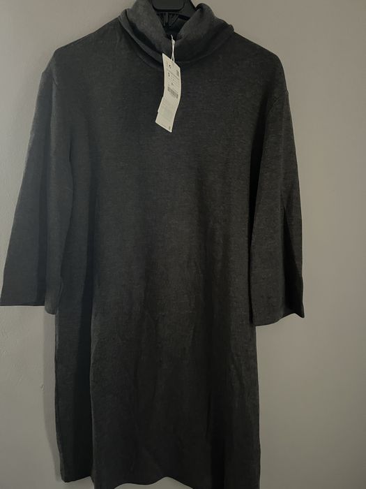 Дамски рокли на ZARA