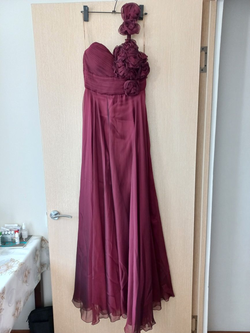 Платье в пол, со шлейфом