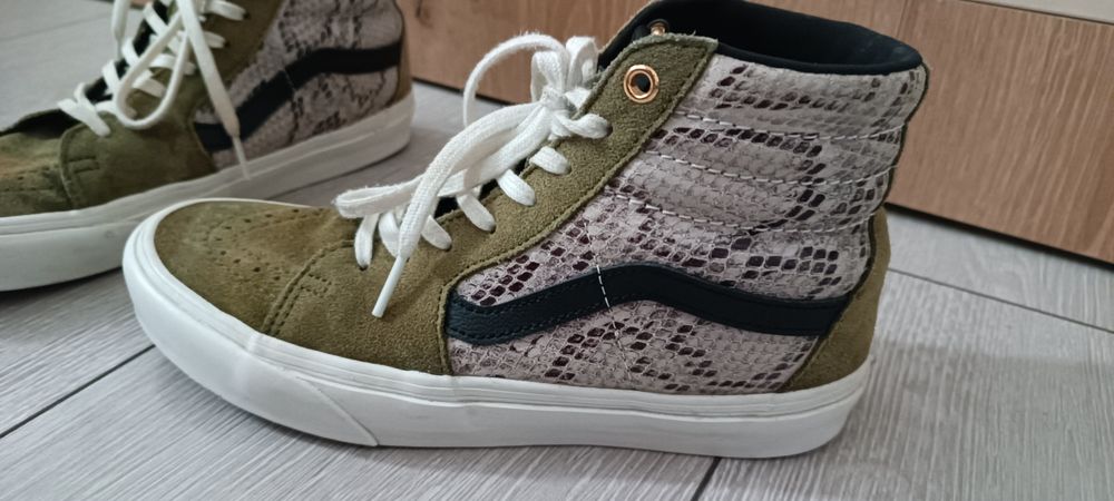 Tenisi Vans piele întoarsă, 38