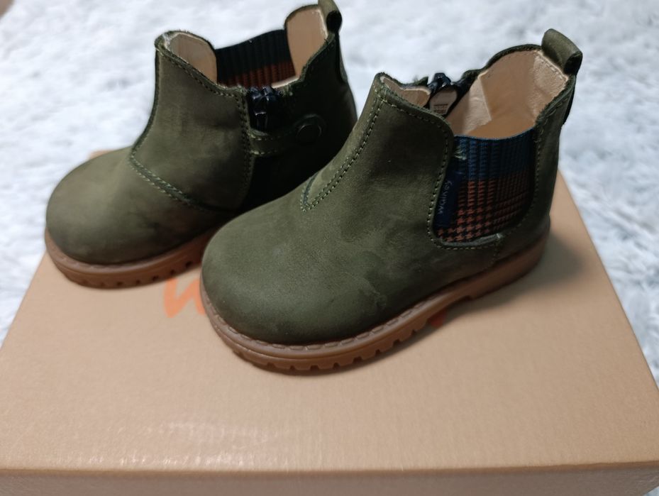 Детски боти Walkey