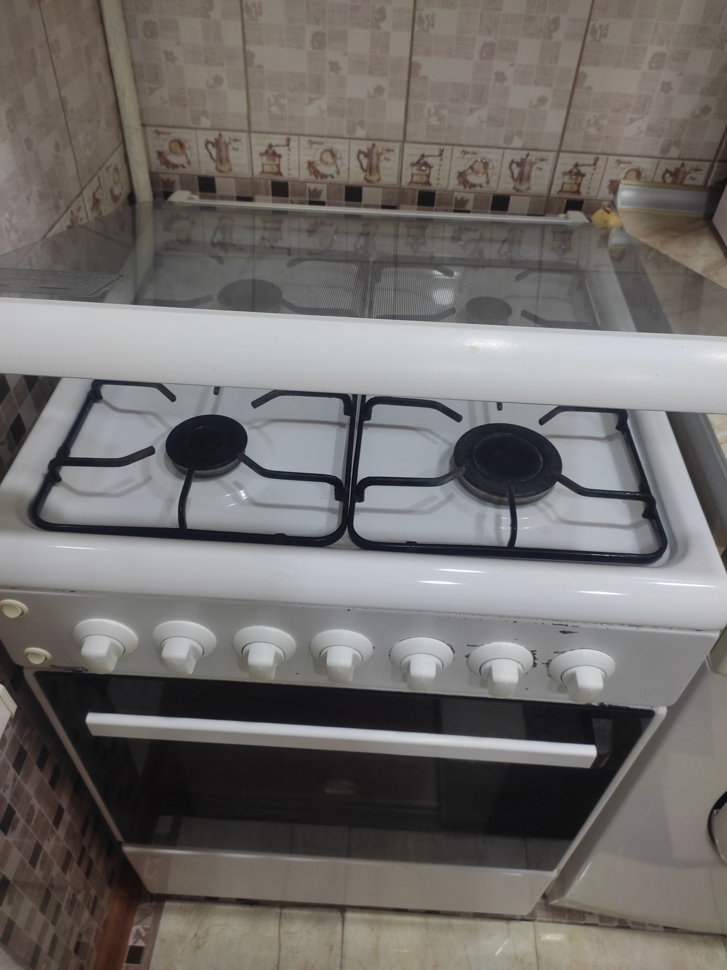 Газ плита б/у продаю