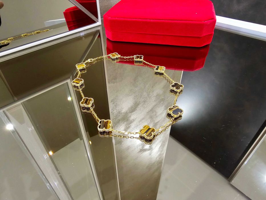 Van Cleef & Arpels VCA Gold Tiger Eye 10 Motifs Alhambra Дамско Колие