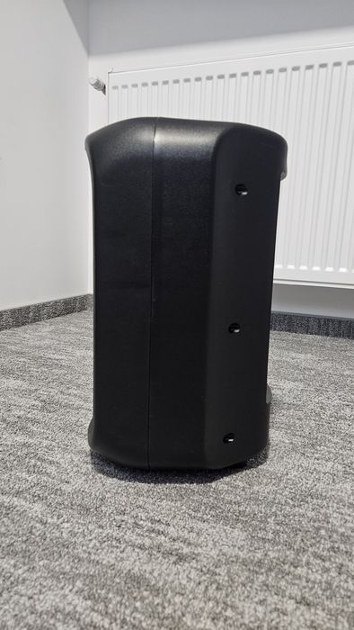 Boxa activa FBT J-8A