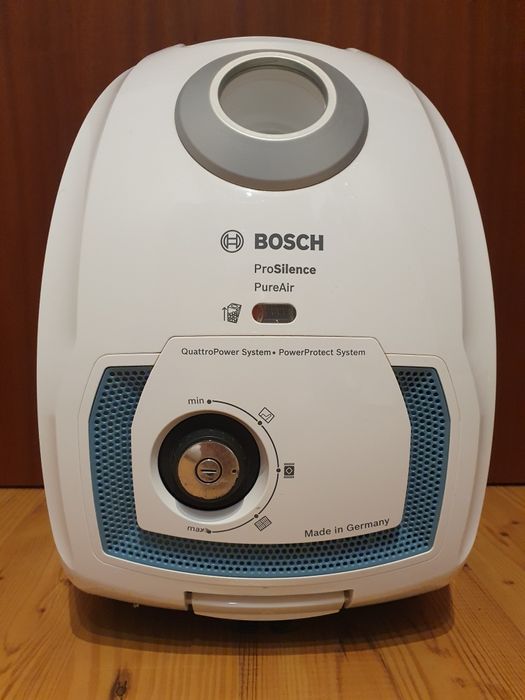 Продавам  прахосмукачка Bosch