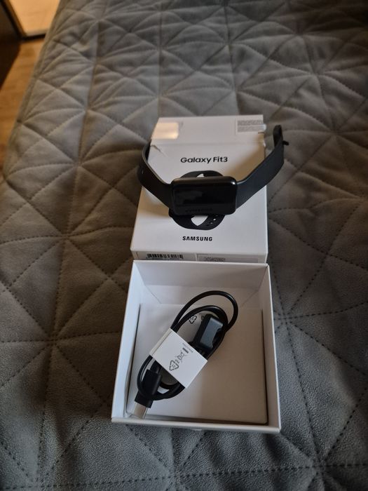 Samsung Galaxy Fit 3 model SM R390