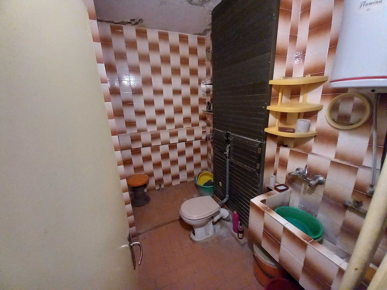 Продава се Двустаен апартамент в Разград, Бели Лом - 74 кв.м за 1068 €/кв.м - Снимка #4