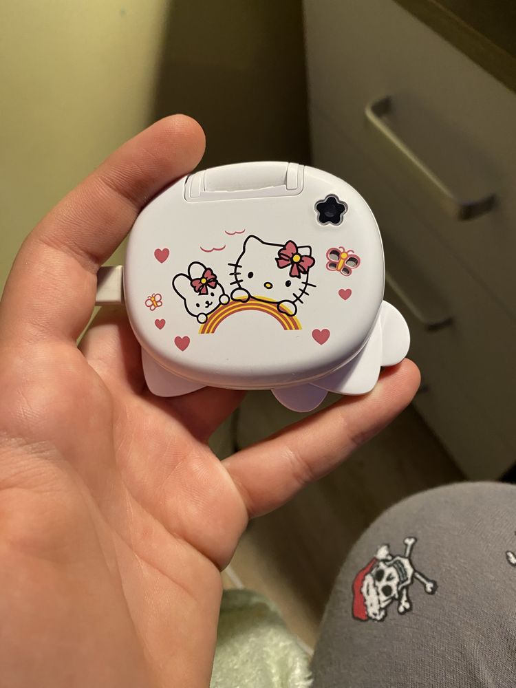 Hello Kitty телефон