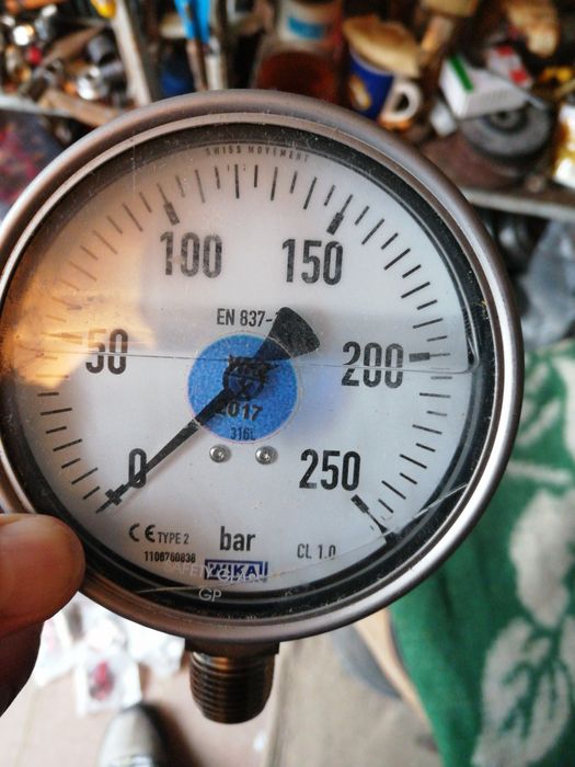 Манометры 100мм,160мм