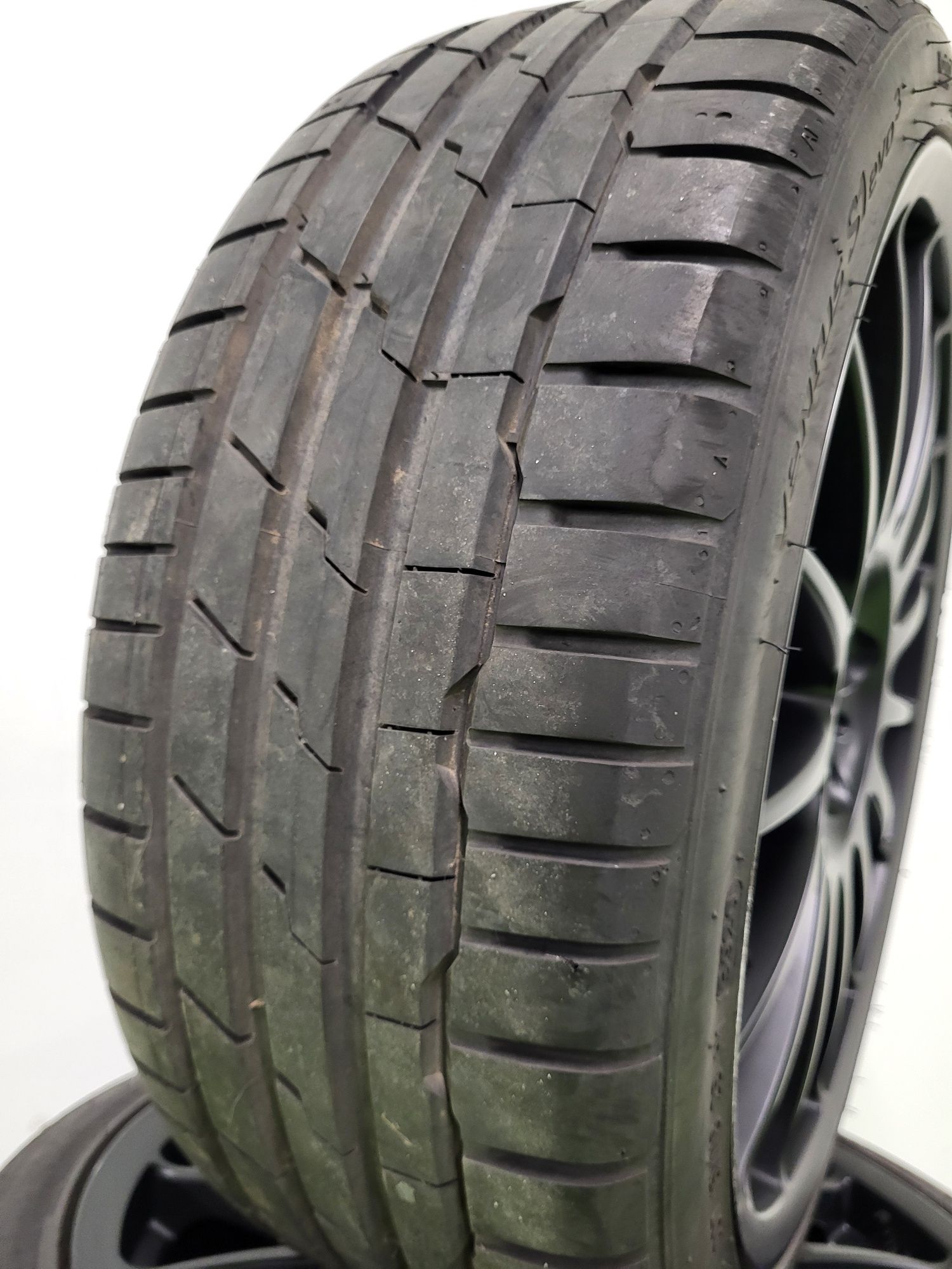 4 бр летни 205/40/18 Hankook