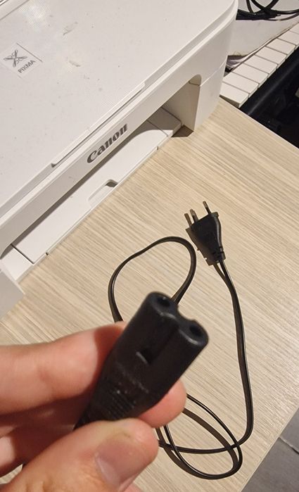 Vand imprimanta Canon Prixma TS3351 pentru piese