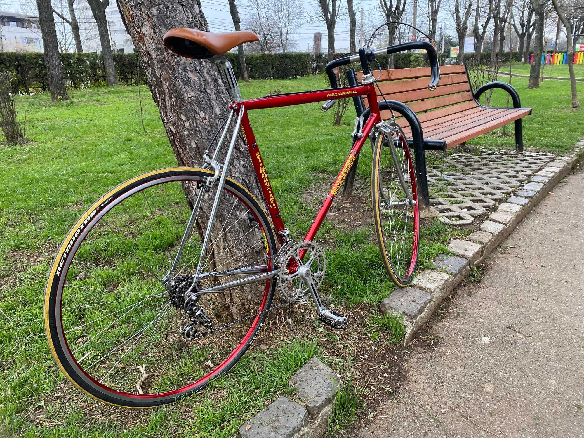 Cursiera vintage Simoncini echipata Campagnolo Super Record