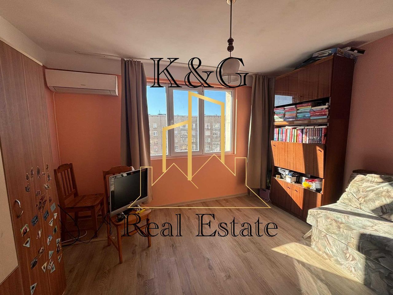 Продава се Двустаен апартамент в Разград, Лудогорие - 67 кв.м за 1256 €/кв.м - Снимка #2