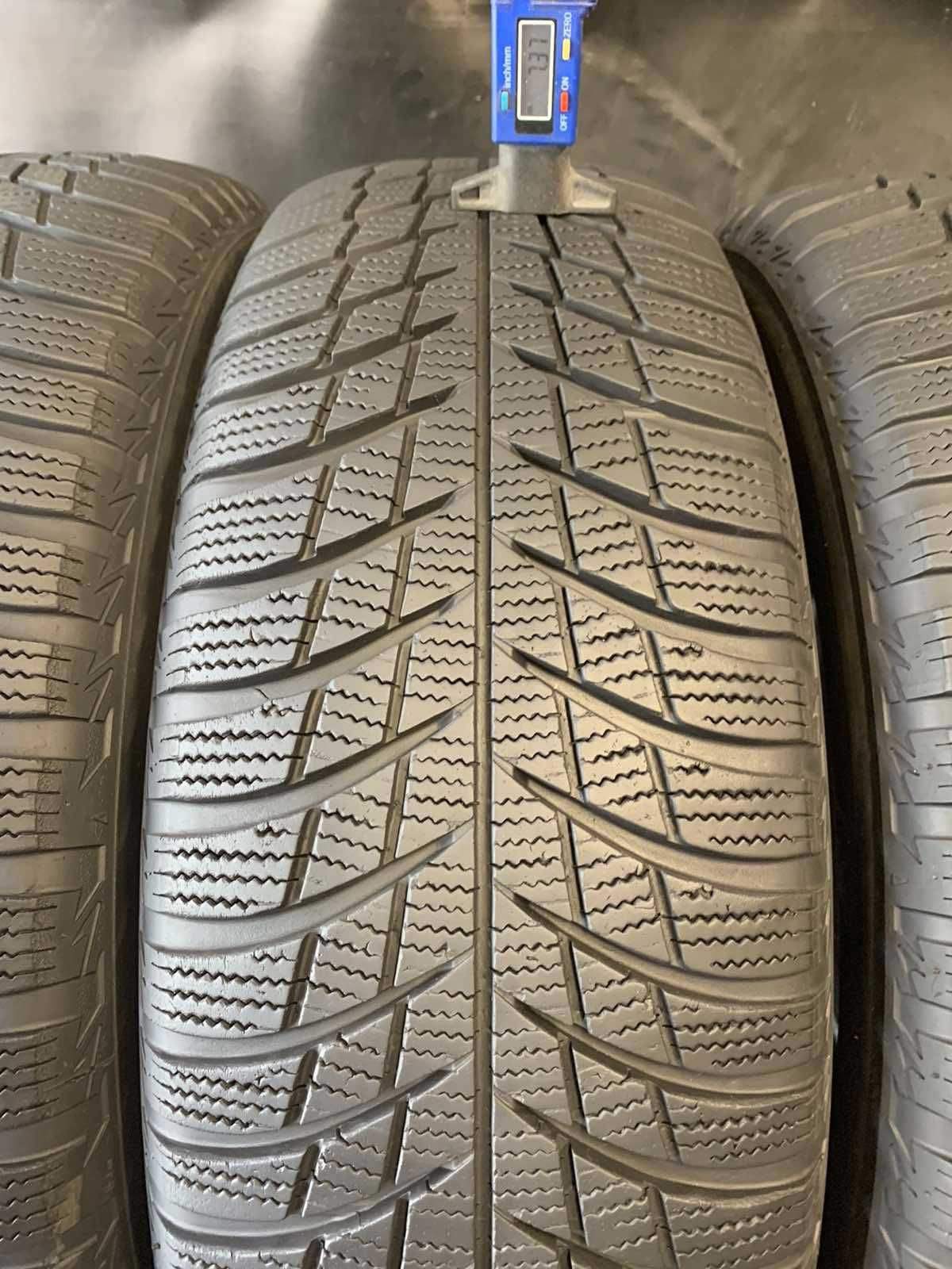 215 65 17 зимни гуми за джип BRIDGESTONE BLIZZAK LM 001 , 4 броя