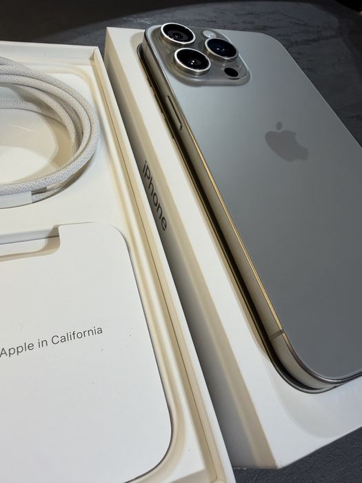iPhone 15 PRO MAX 256GB КАТО НОВ!!! Гаранция