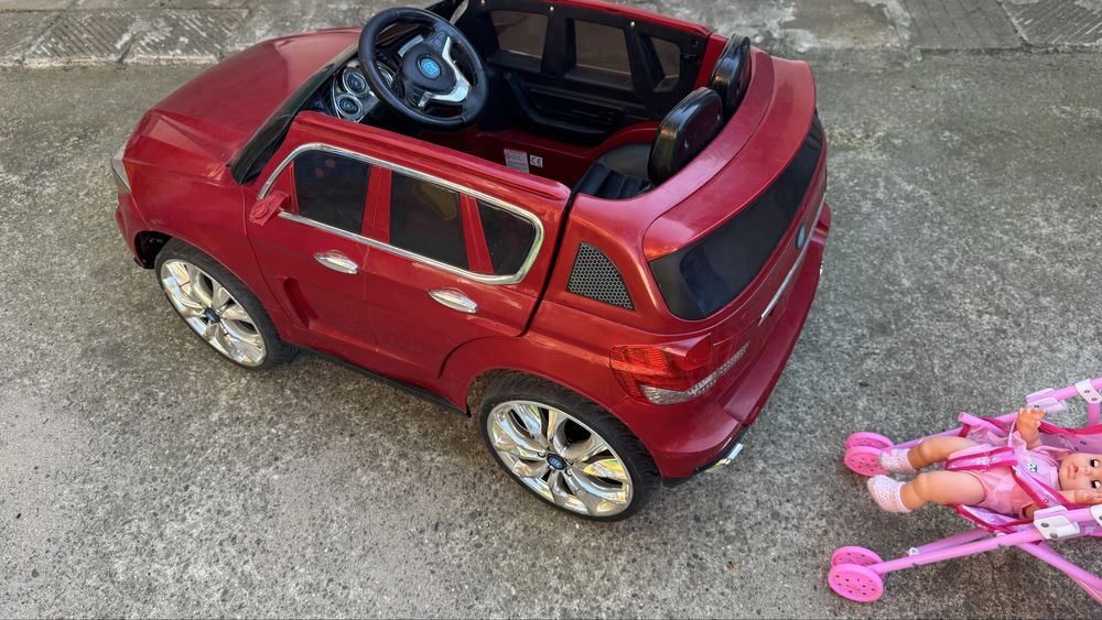 Детска акумулаторна джип Audi