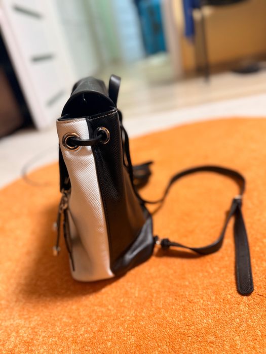 Оригинална Ранца Guess