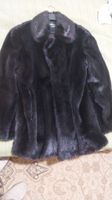 Продам шубу норковую