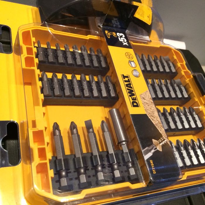 DeWALT Винтоверт- Бормашина DCD996 18V XRP
