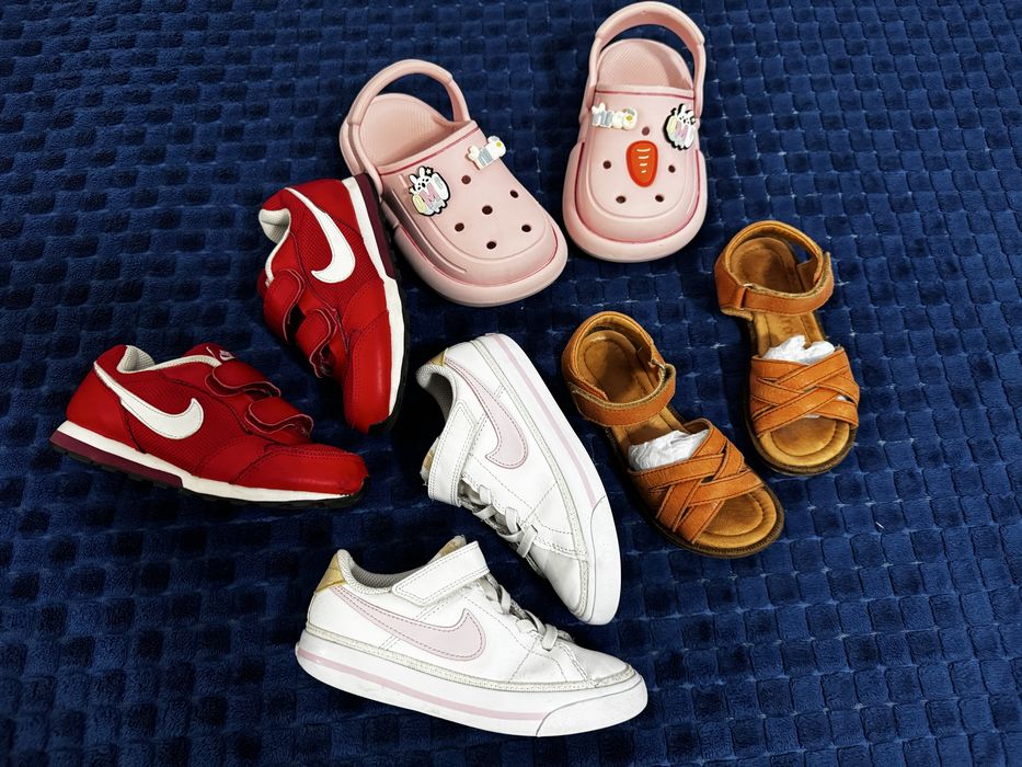 Lot incaltaminte fete nr. 27