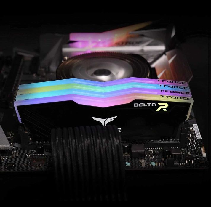 TEAMGROUP T-Force Delta RGB 32GB (4x8GB) DDR4 3200MHz CL16