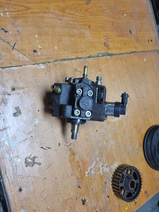 Pompa injectie bosch ford focus 2 1.6 tdci 80kw