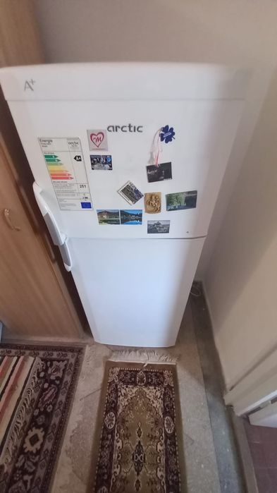 Vand frigider Arctic. stare foarte buna, functional