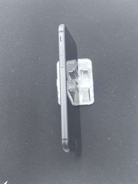 Apple iPhone 8 64 GB ID-vug501