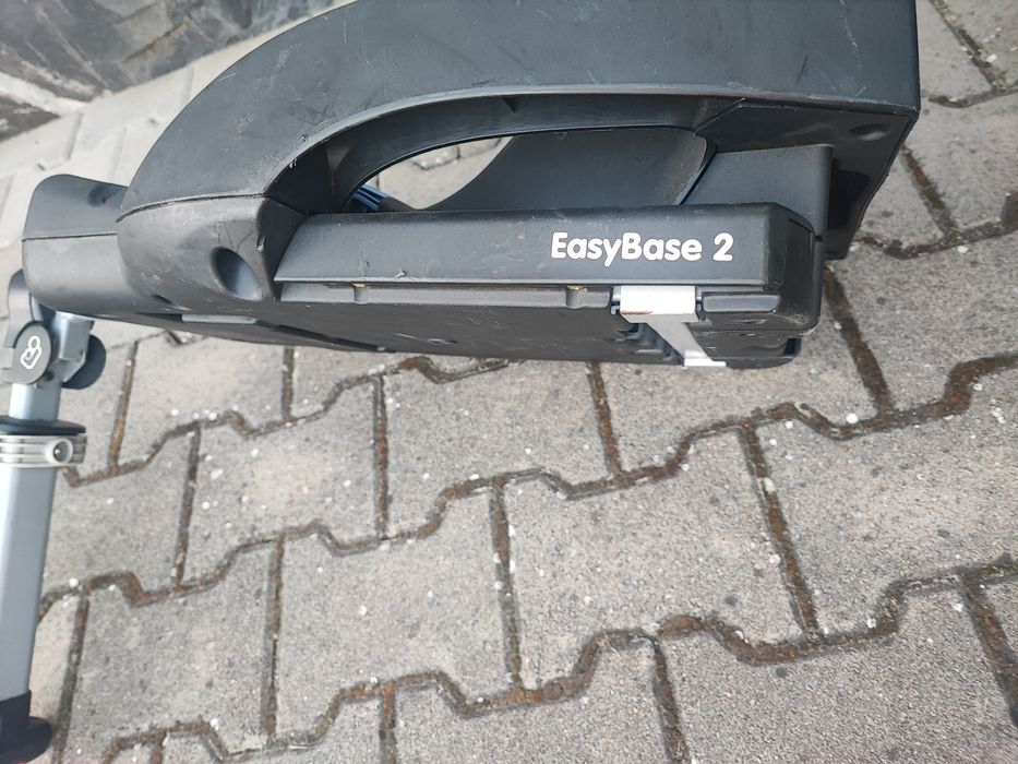 Scoica maxi cosi maxicosi pebble cu baza easybase 2 nu britax cybex sc