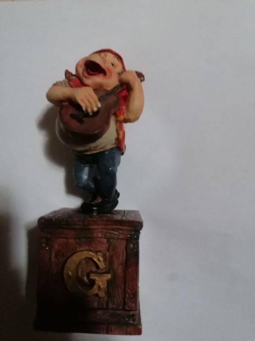 Statueta terra lavartica